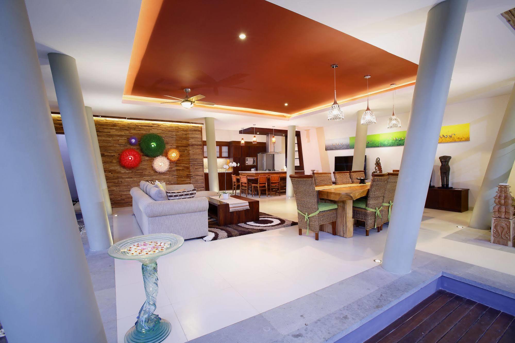 The Kasih Villas & Spa Seminyak Buitenkant foto