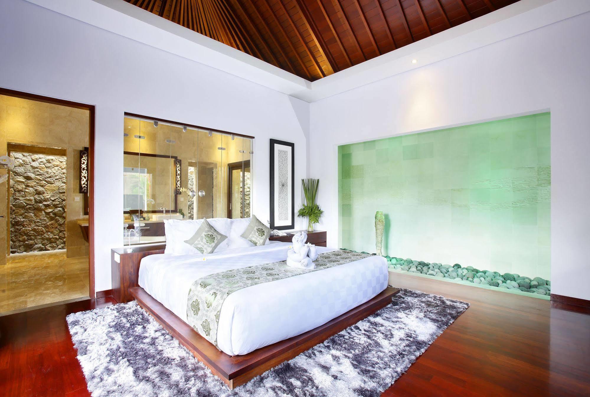The Kasih Villas & Spa Seminyak Buitenkant foto